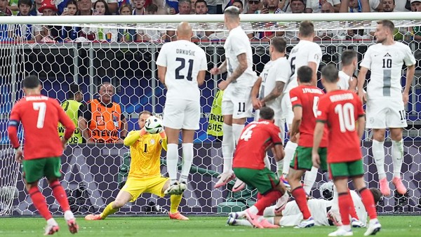 Portugal vs Slovenia: Menang Adu Penalti, Selecao das Quinas Hadapi Prancis di Perempat Final